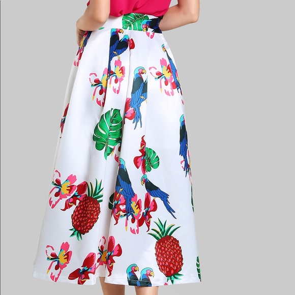 ๐บ๐ธโก๏ธ๐HP๐Tropical Pleated maxi skirt๐ - Picture 3 of 7